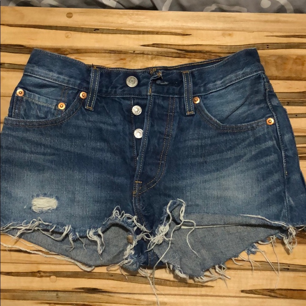 501 buttonfly shorts